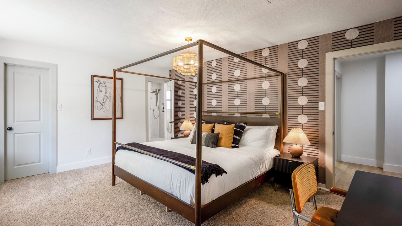 Photo of Bedroom in Garden Oaks