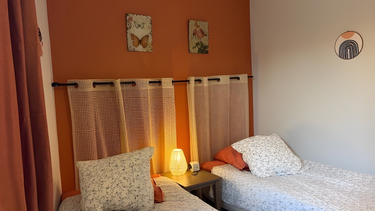 Photo of Bedroom in Vert