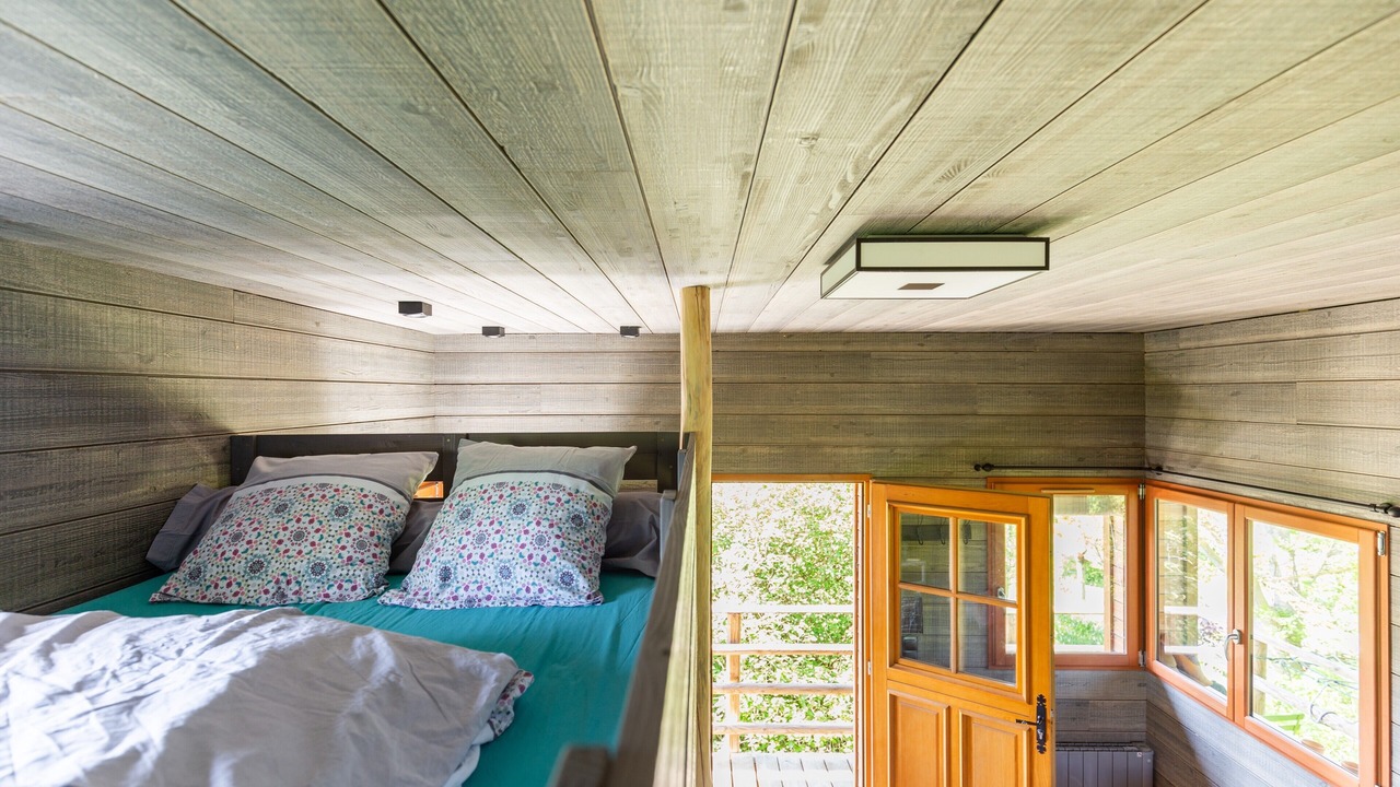 Photo of Bedroom in Vert