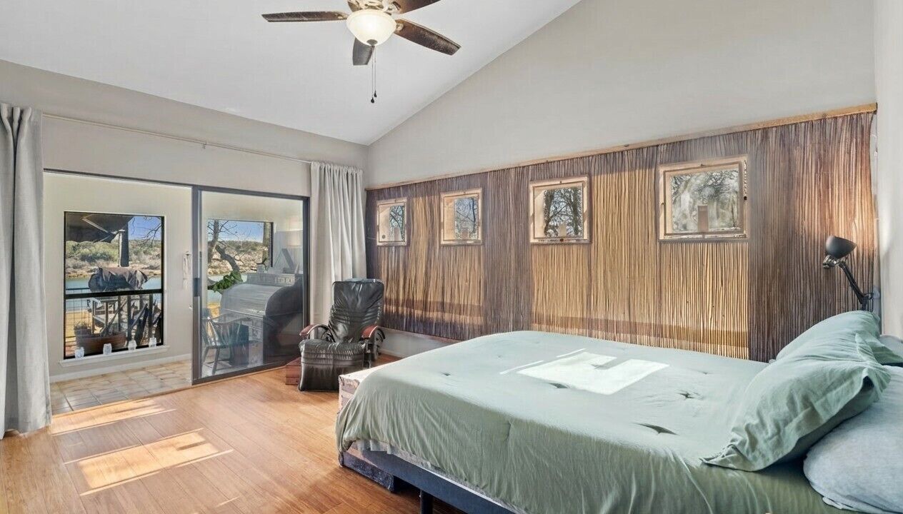 Photo of Bedroom in Cottonwood Shores