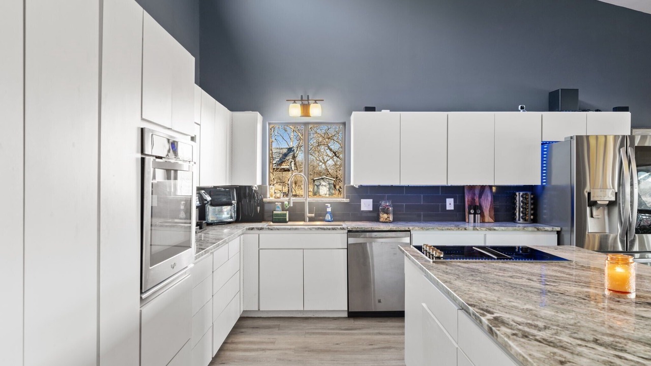 Photo of Kitchen in Cottonwood Shores