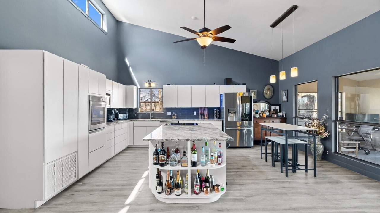 Photo of Kitchen in Cottonwood Shores
