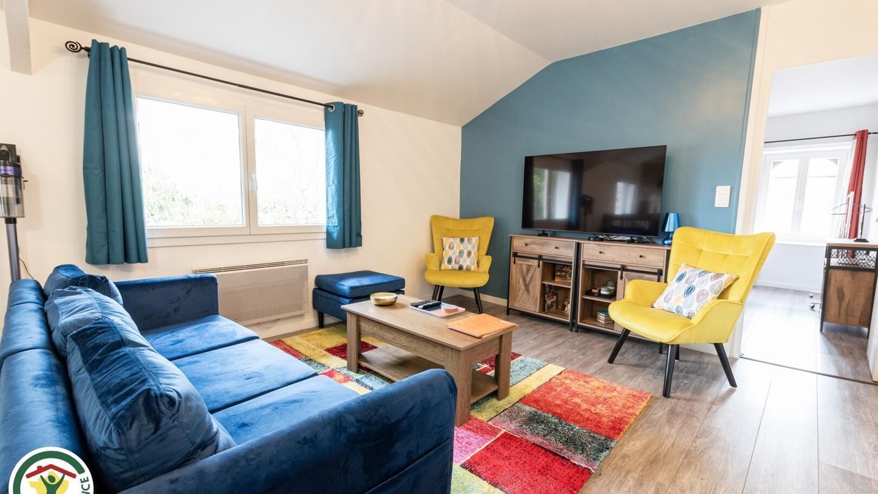 Photo of Livingroom in Courlancy