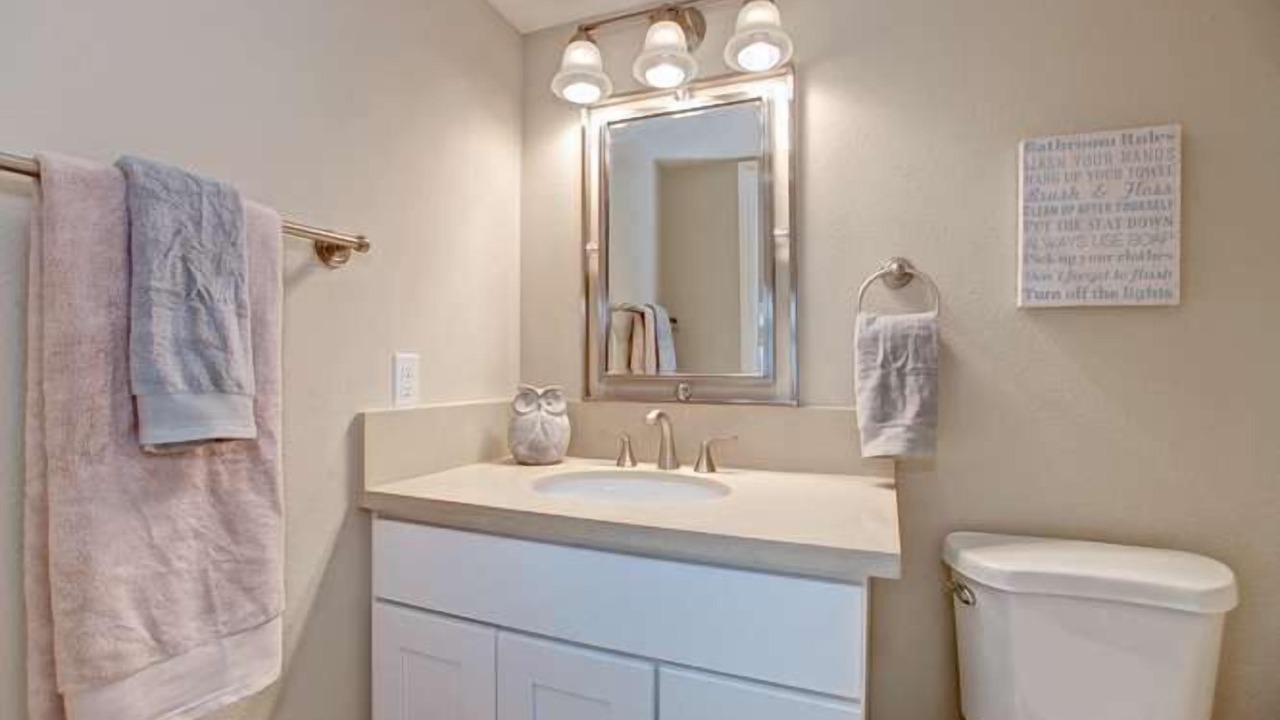 Photo of Bedroom in Northeast Anaheim