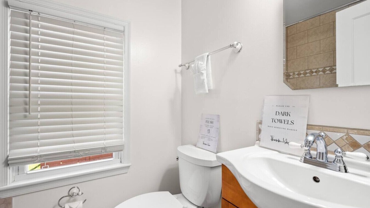 Photo of Bathroom in Yorktown