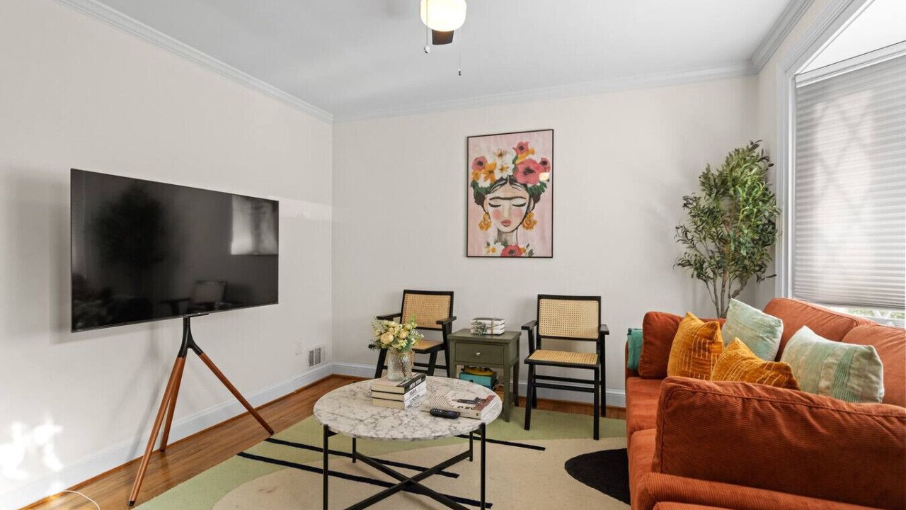 Photo of Livingroom in Yorktown