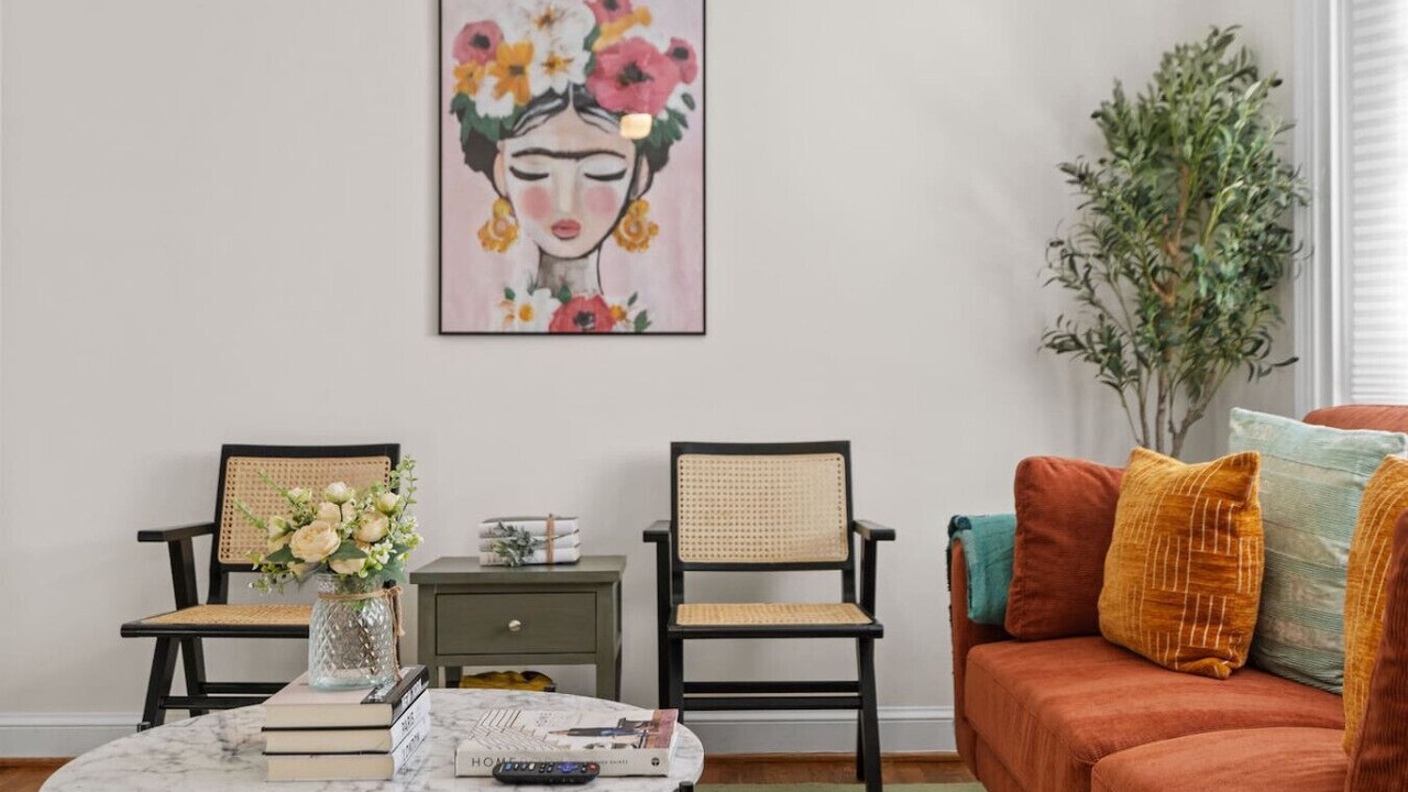 Photo of Livingroom in Yorktown