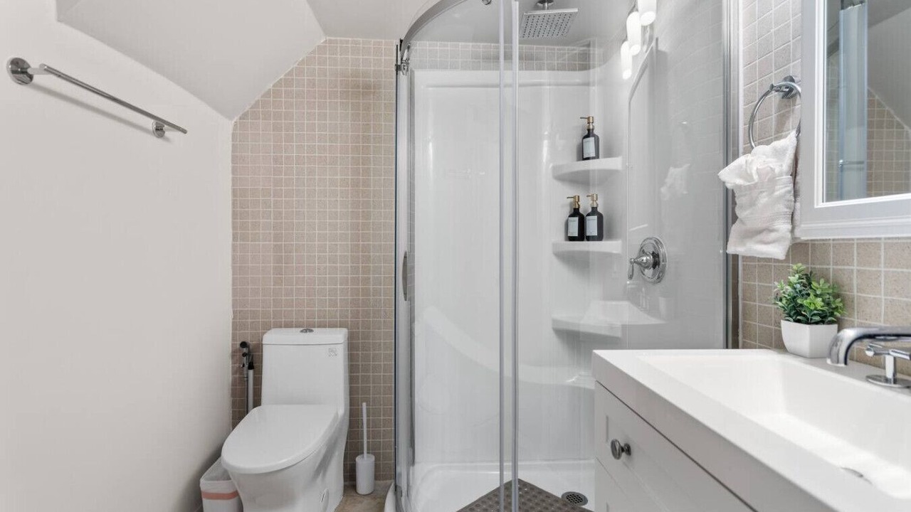 Photo of Bathroom in Yorktown