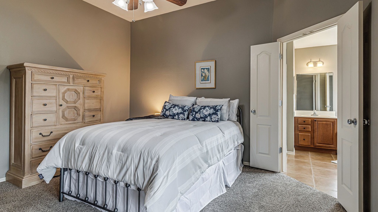 Photo of Bedroom in Coweta