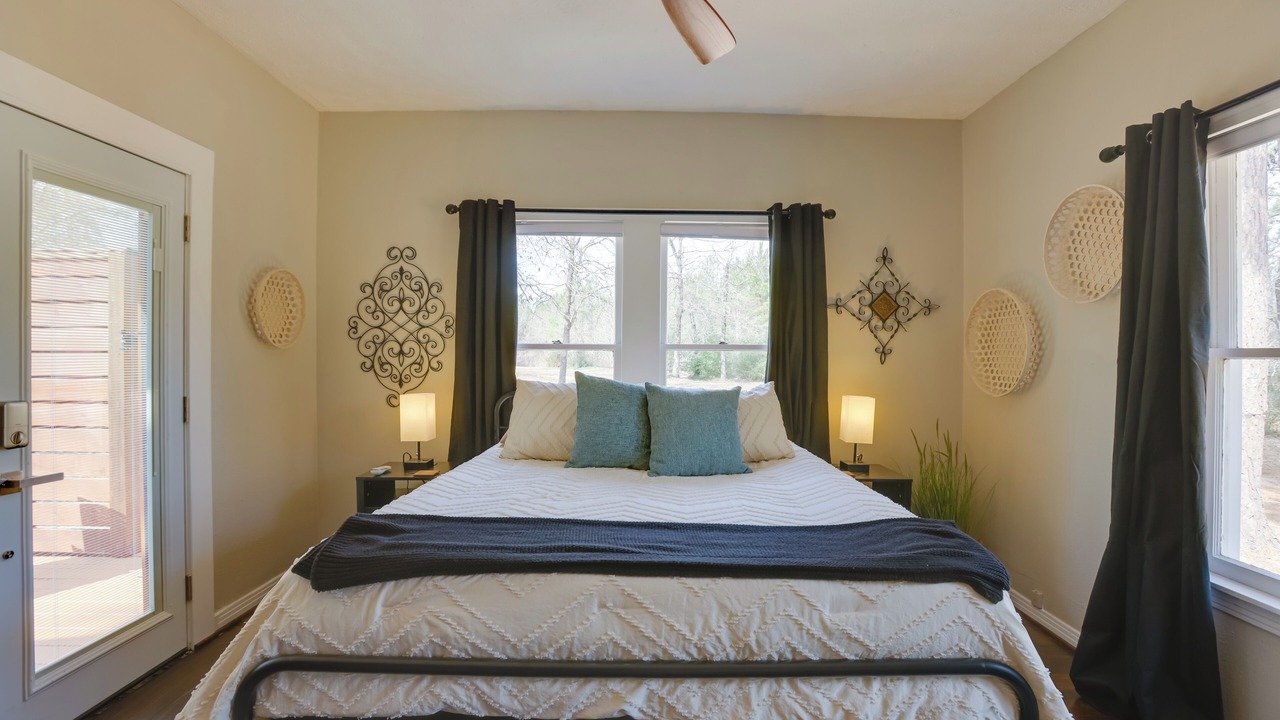 Photo of Bedroom in Montgomery