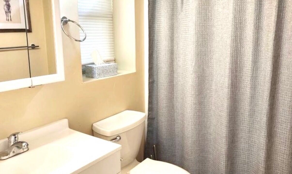 Photo of Bathroom in Alpine