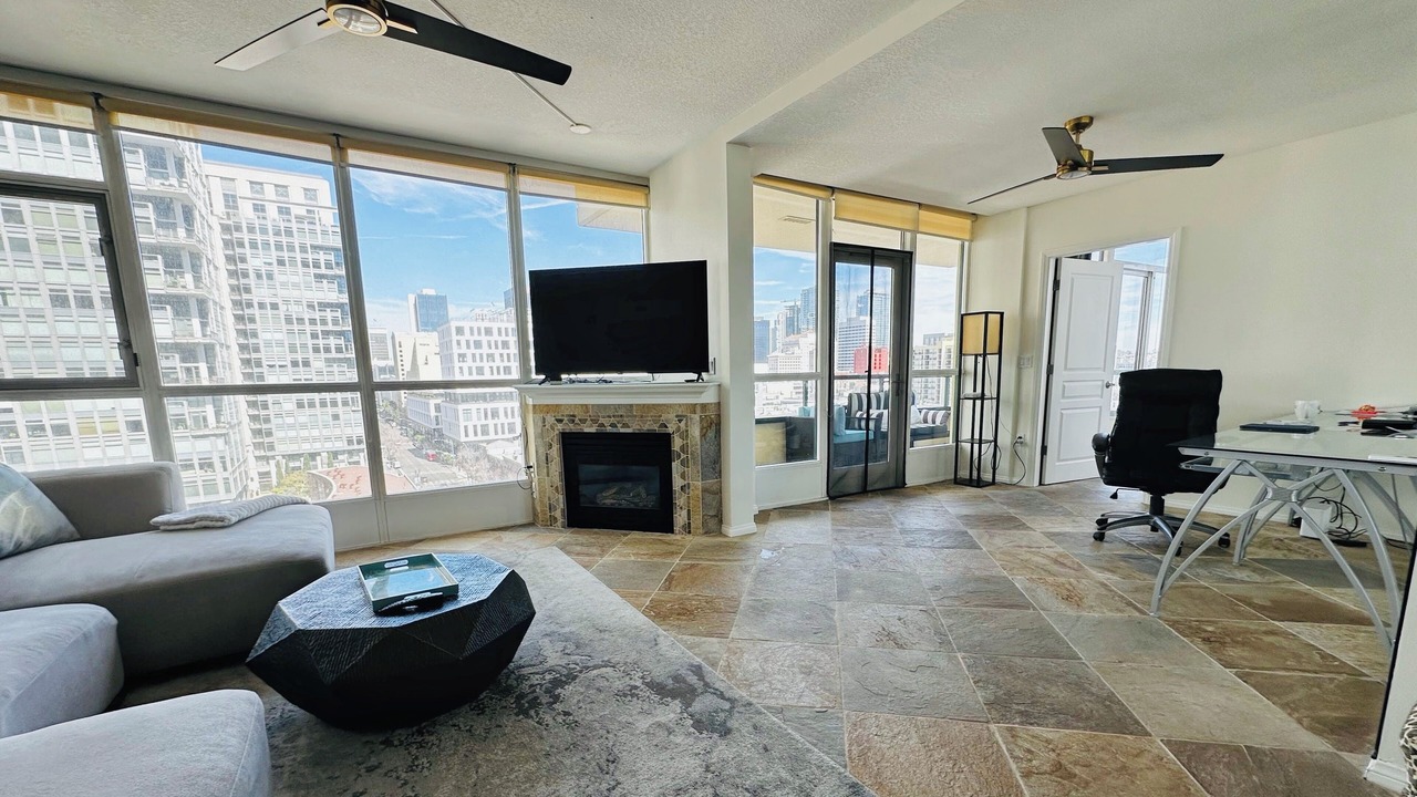 Photo of Livingroom in Marina District