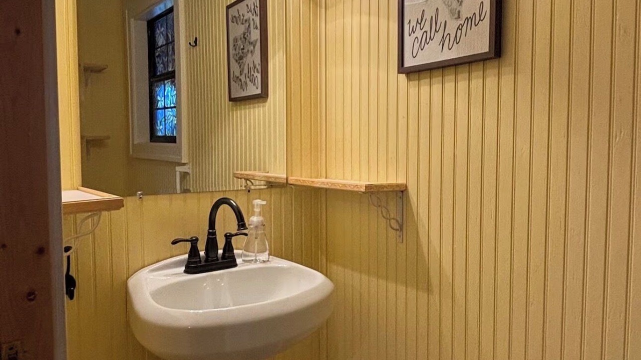 Photo of Bathroom in Lake Whitney
