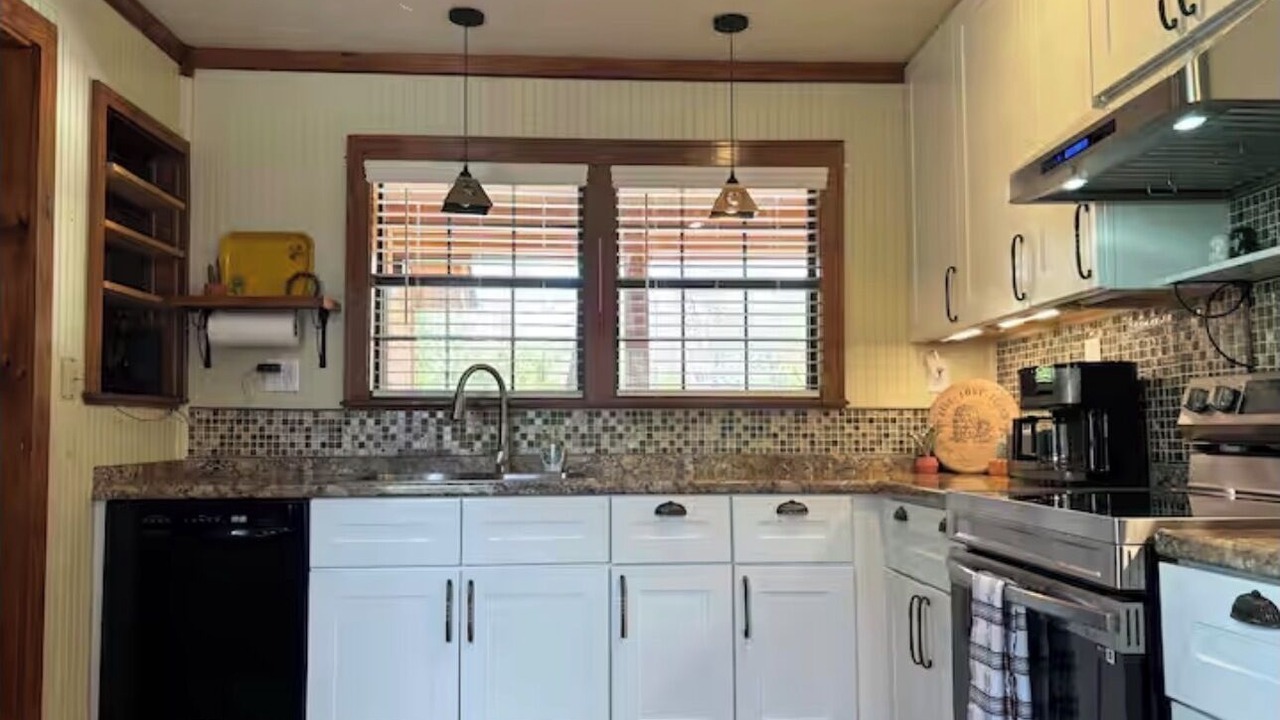 Photo of Kitchen in Lake Whitney