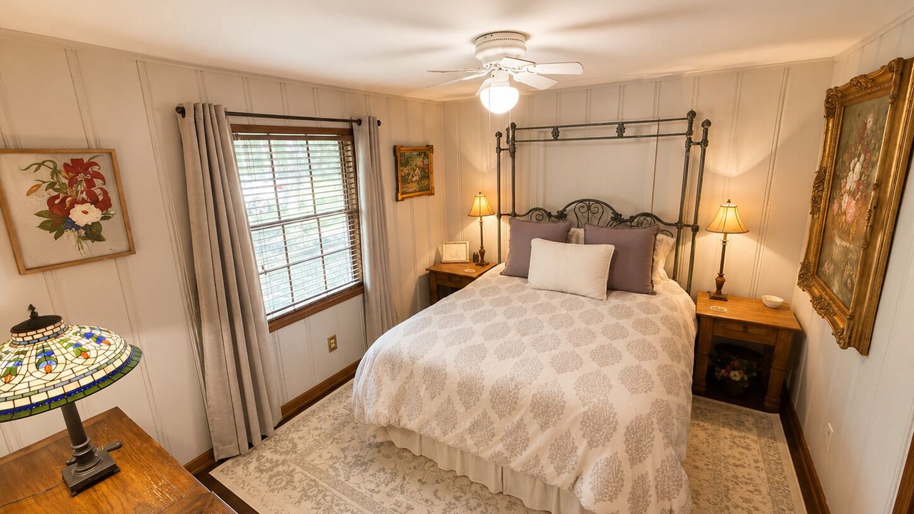 Photo of Bedroom in Van Zandt County