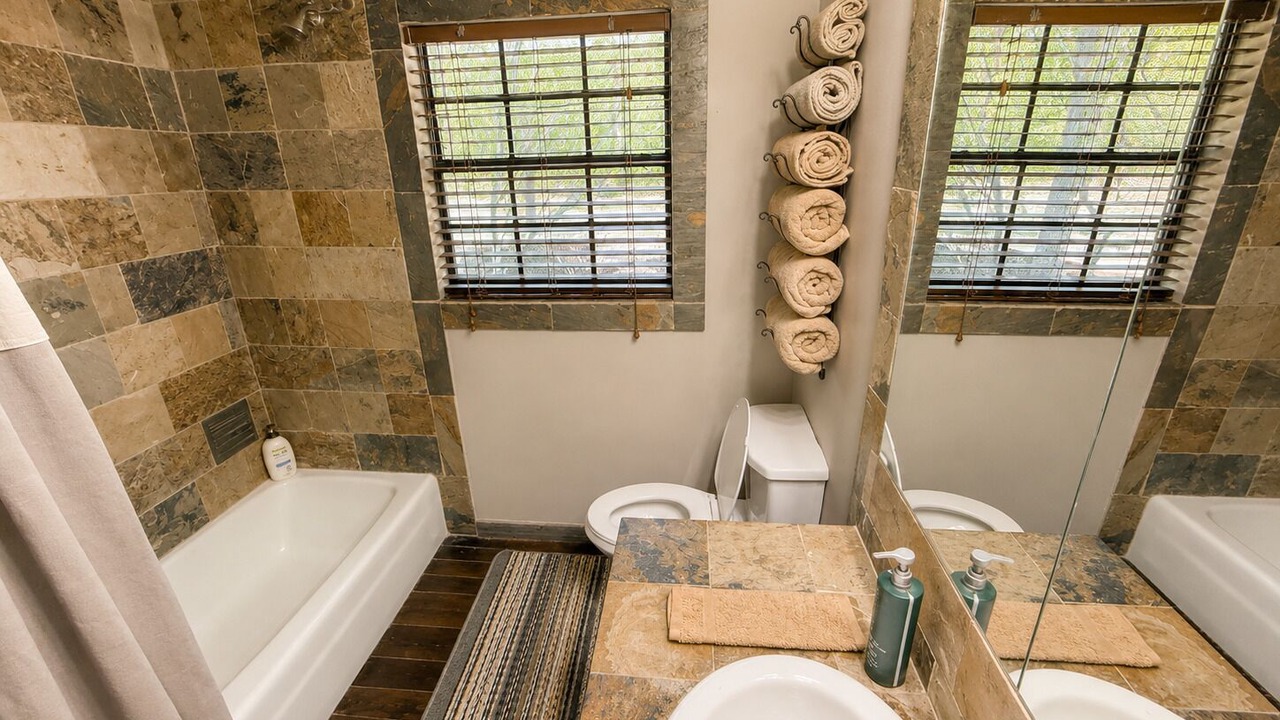 Photo of Bathroom in Van Zandt County
