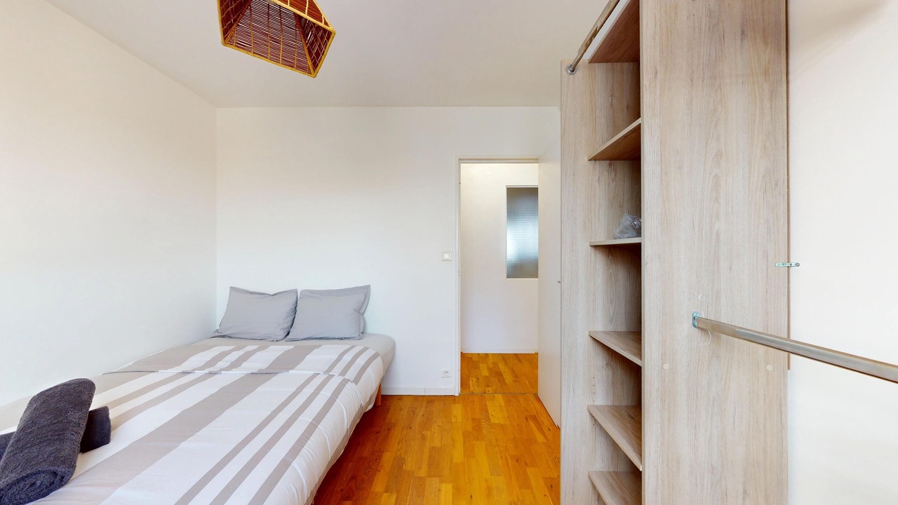 Photo of Bedroom in Perverie