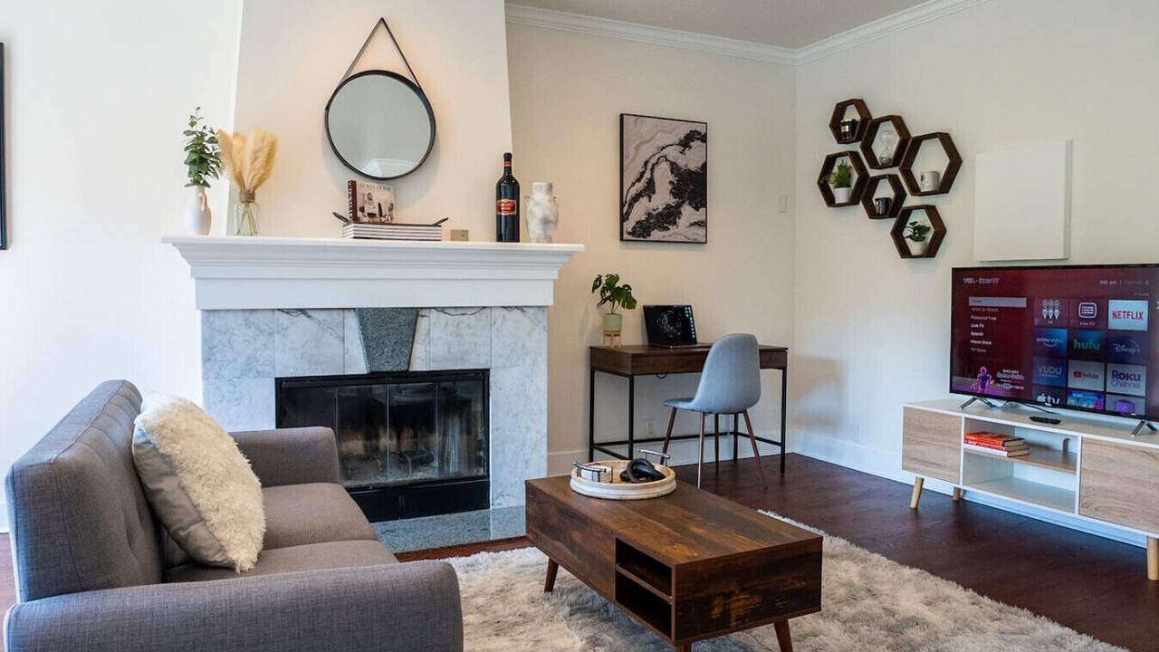Photo of Livingroom in Lower Haight
