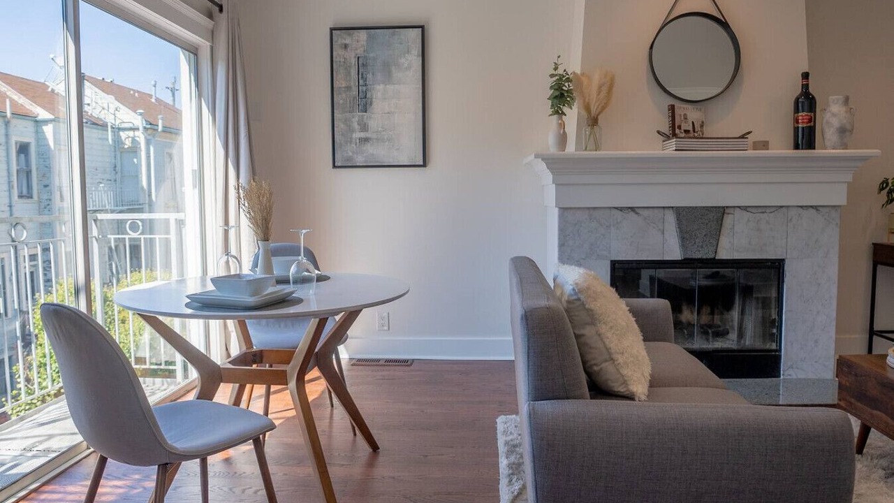 Photo of Livingroom in Lower Haight
