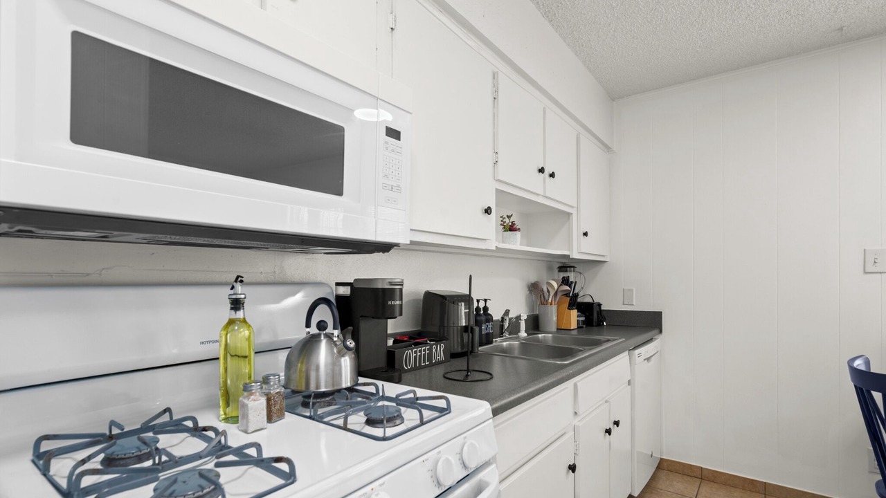 Photo of Kitchen in West Campus
