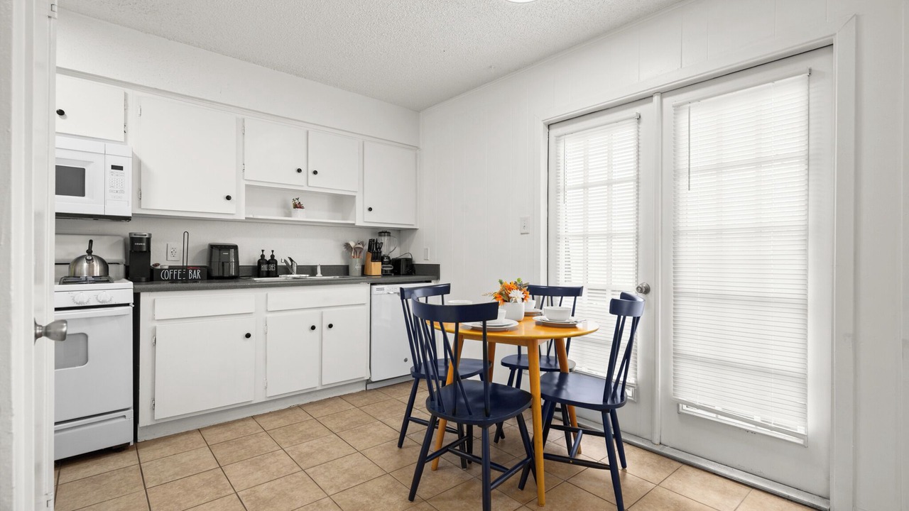 Photo of Kitchen in West Campus