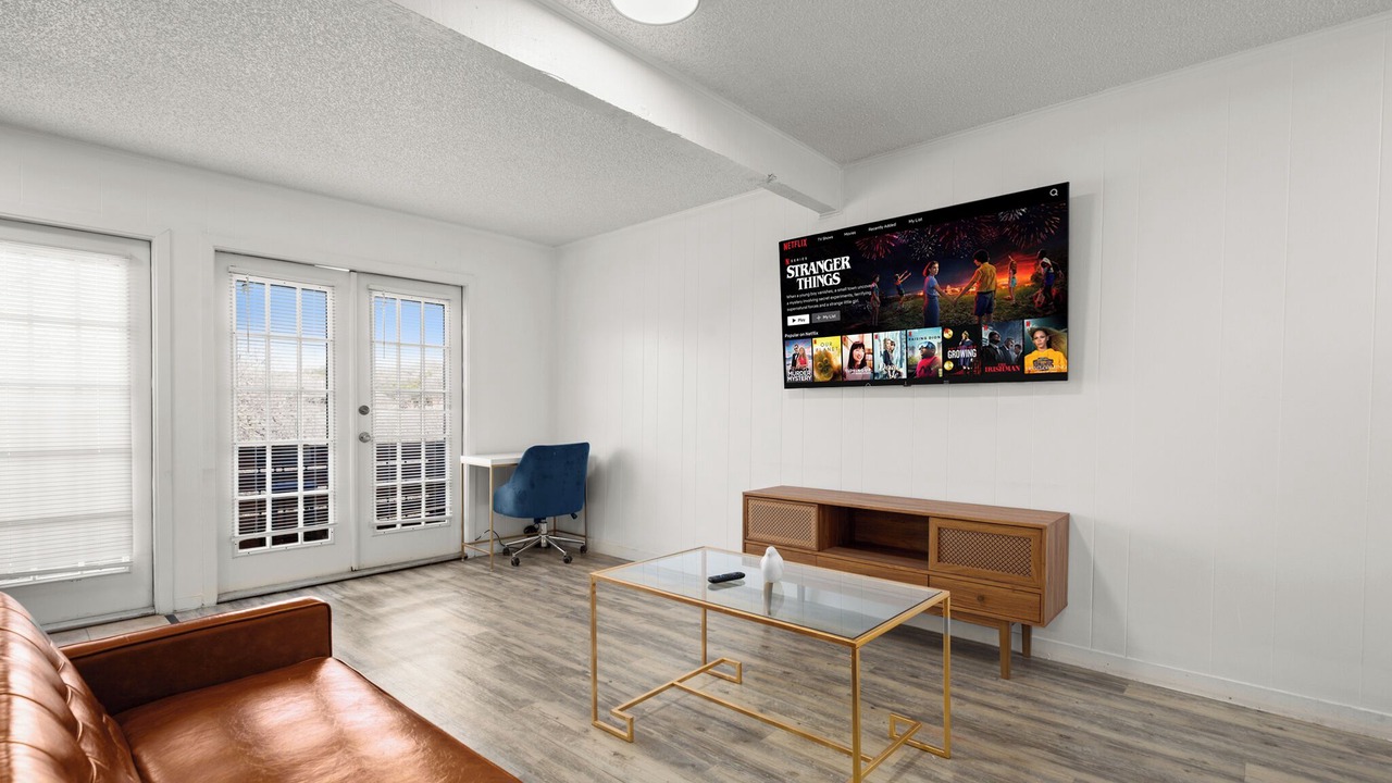 Photo of Livingroom in West Campus