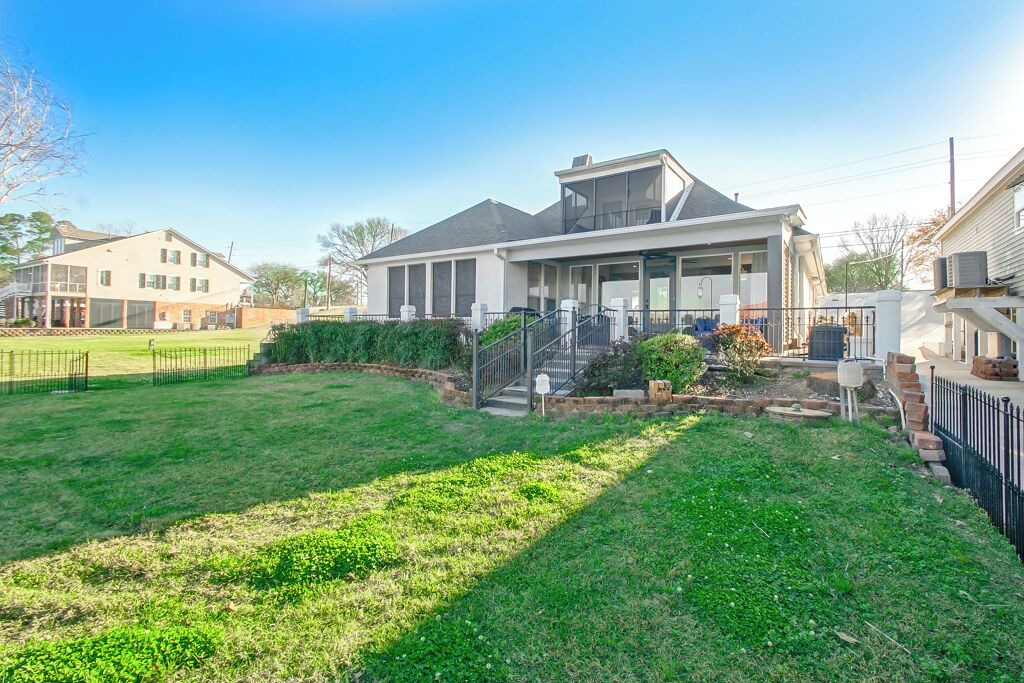 Photo of Outdoor in Torbert