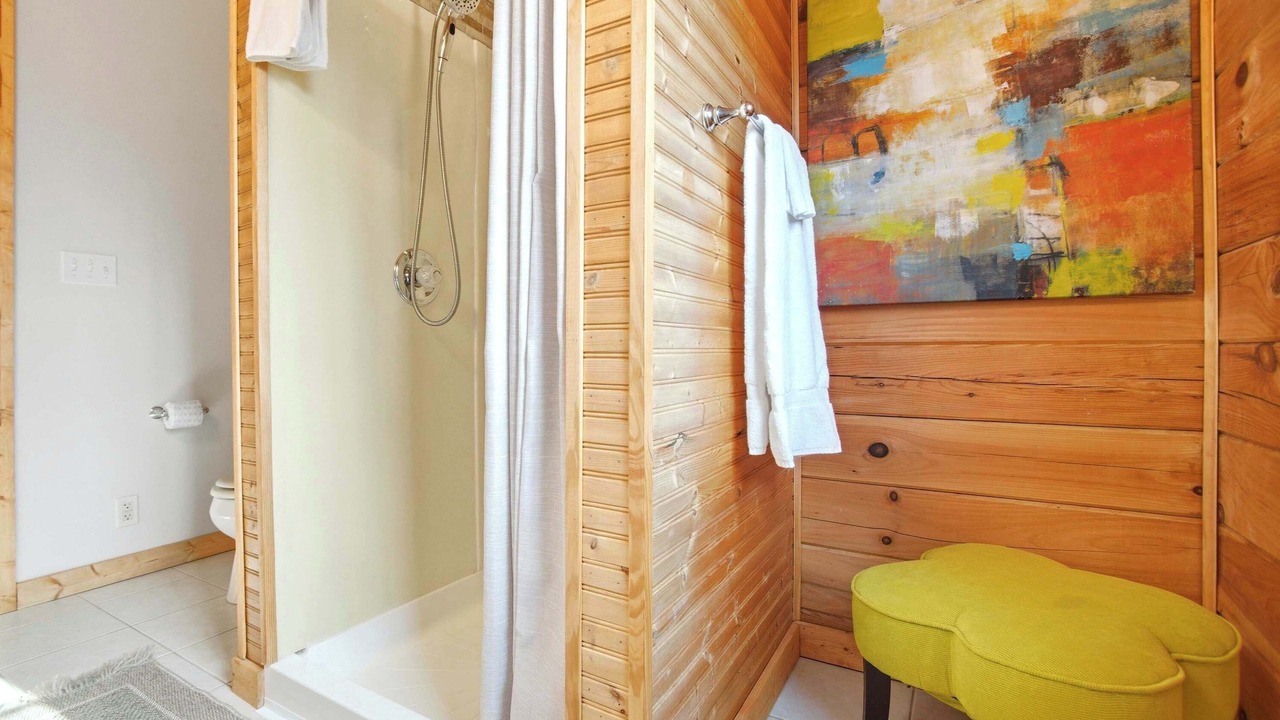 Photo of Bathroom in Tazewell