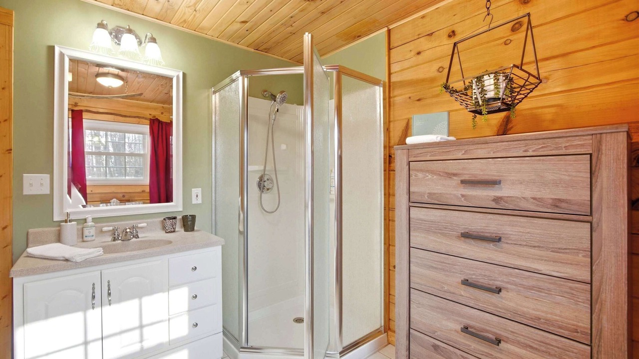 Photo of Bathroom in Tazewell