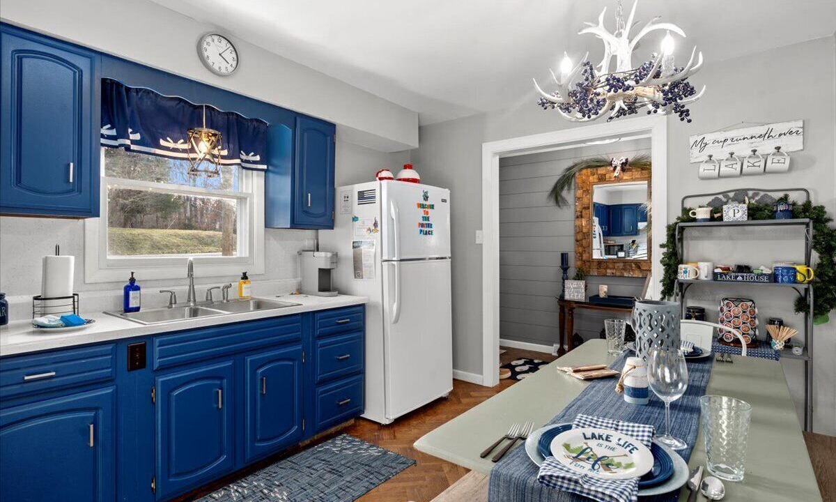 Photo of Kitchen in Goreville