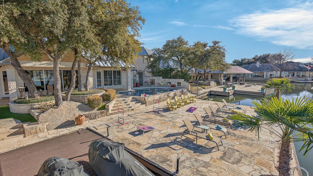 Photo of Outdoor in Horseshoe Bay