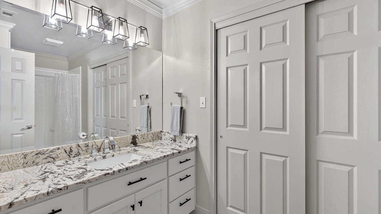 Photo of Bathroom in Horseshoe Bay