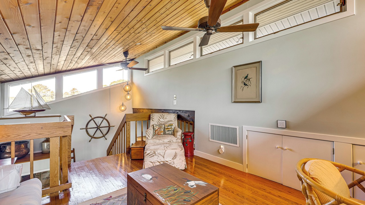Photo of Livingroom in Irvington