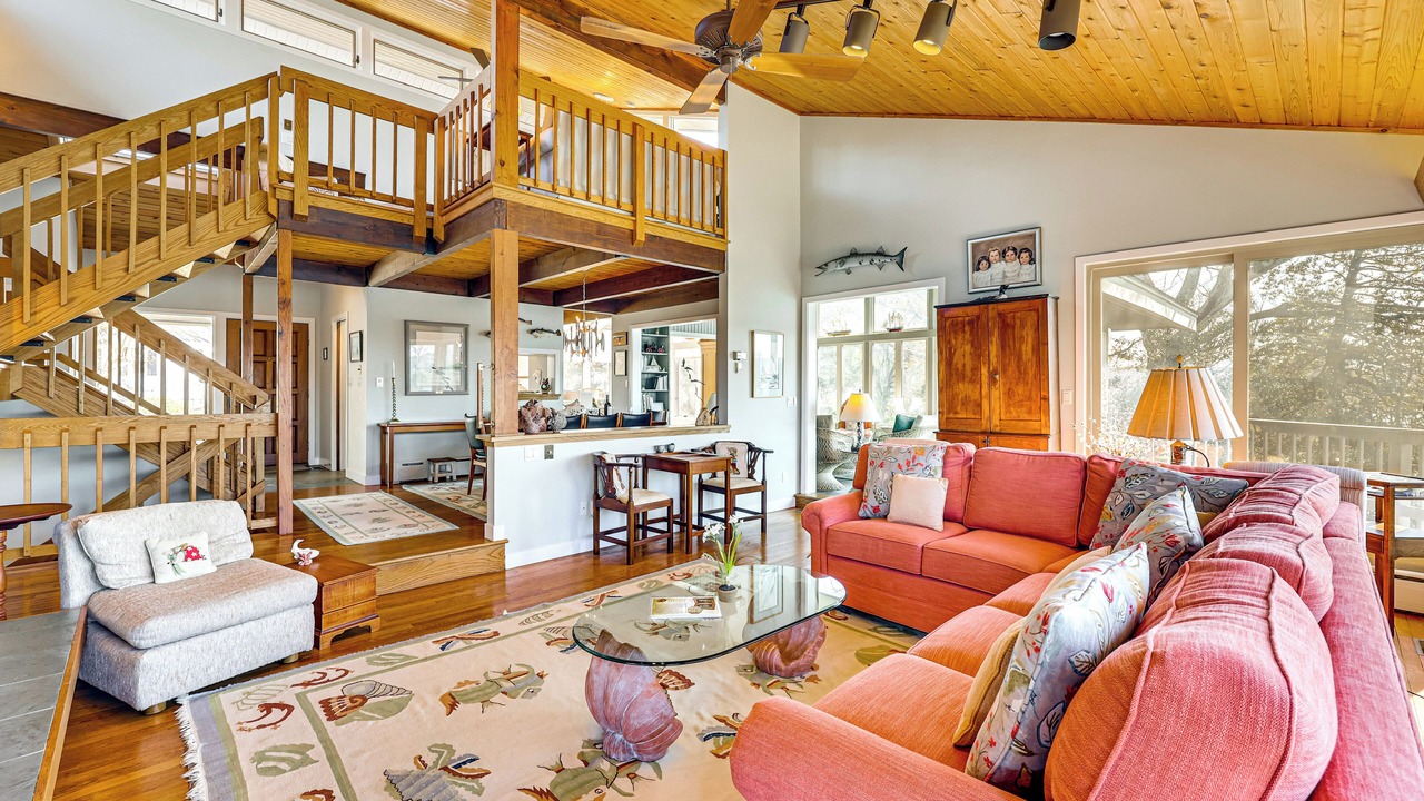 Photo of Livingroom in Irvington