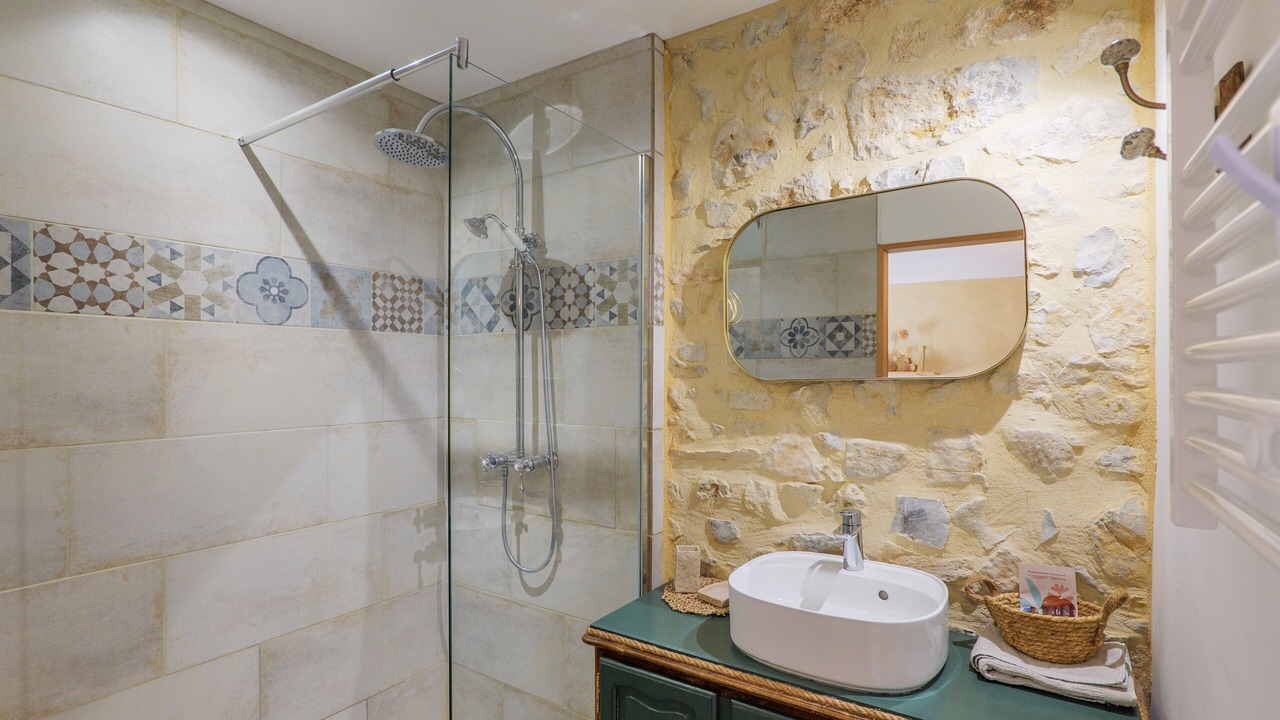Photo of Bathroom in Saint-Remeze