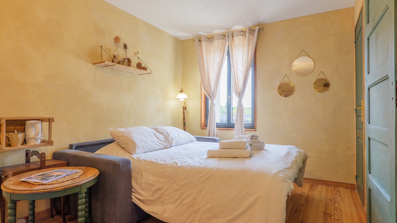 Photo of Bedroom in Saint-Remeze