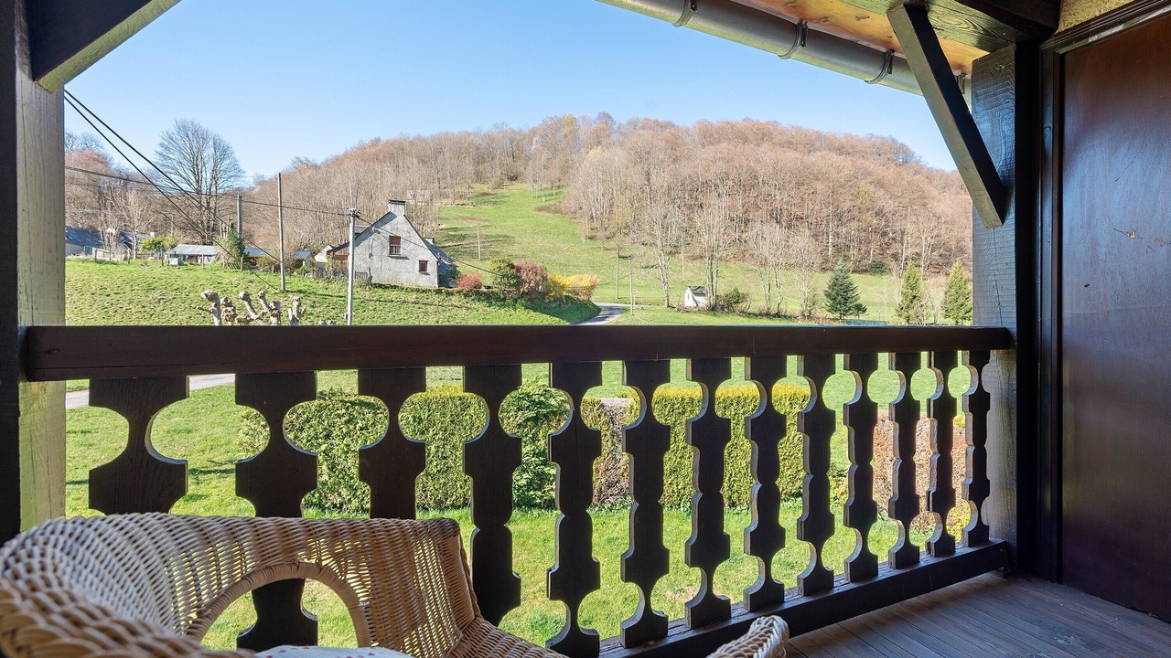 Photo of Outdoor in Campan