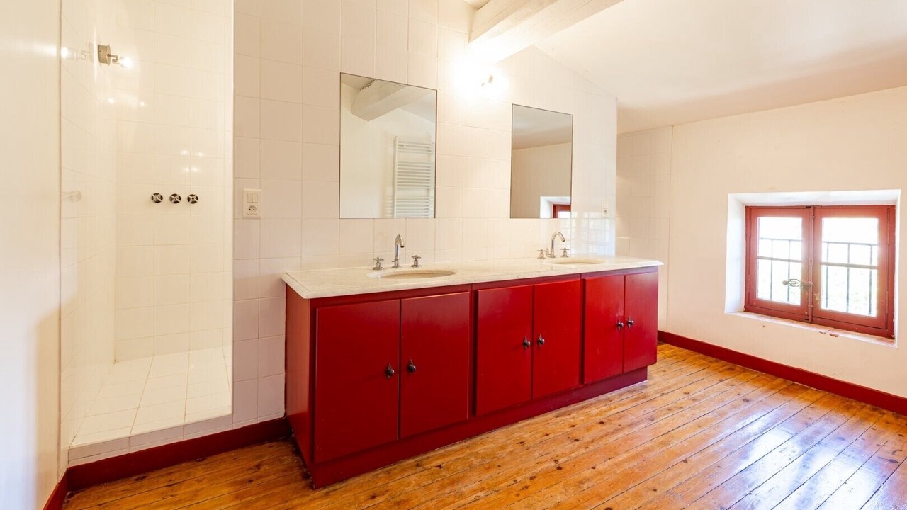Photo of Bathroom in Trebes