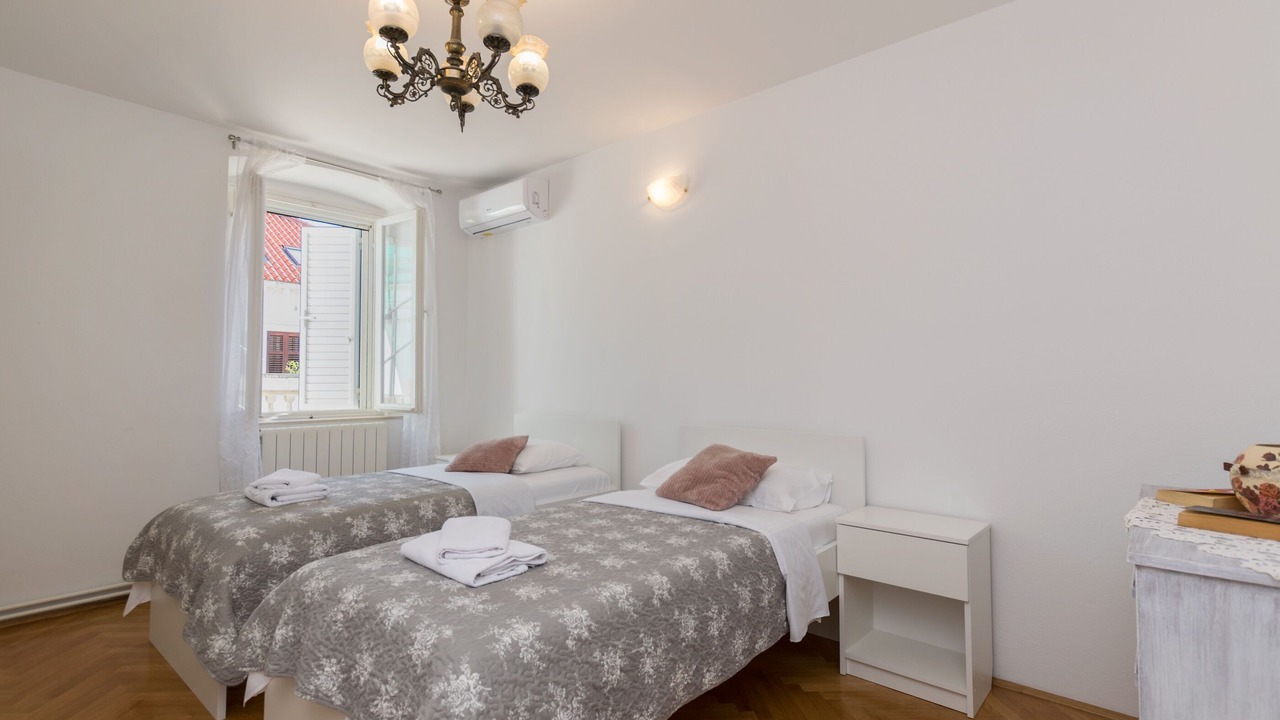 Photo of Bedroom in Slano