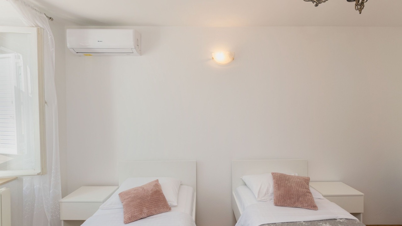 Photo of Bedroom in Slano