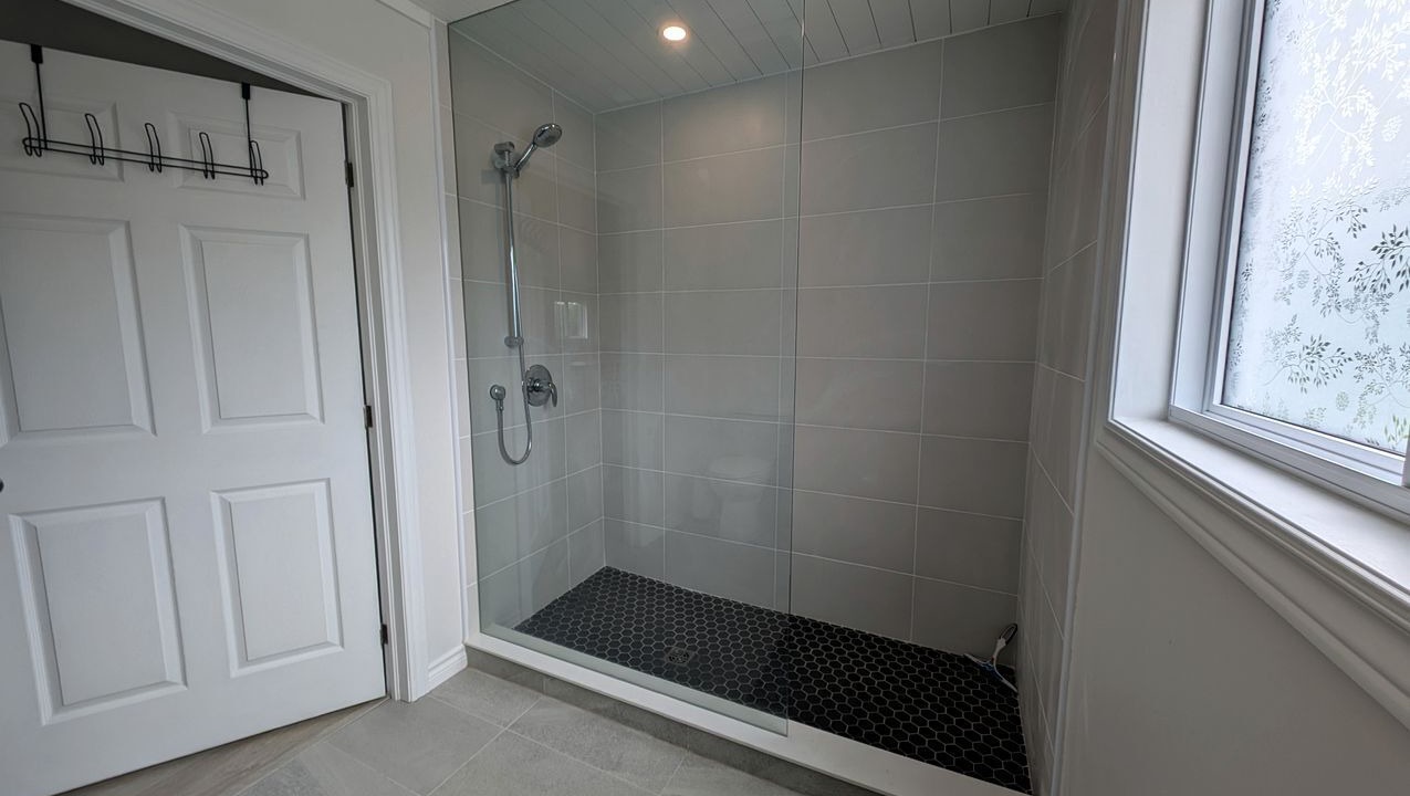 Photo of Bathroom in Chatsworth