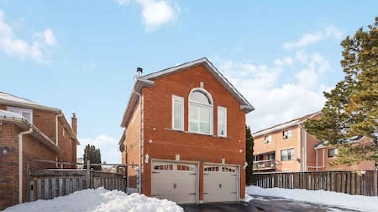 Photo of Outdoor in Pickering