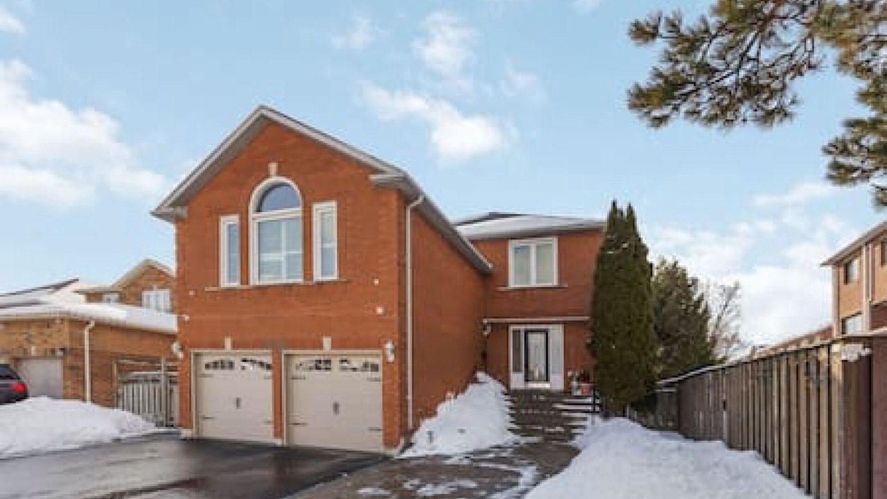 Photo of Outdoor in Pickering