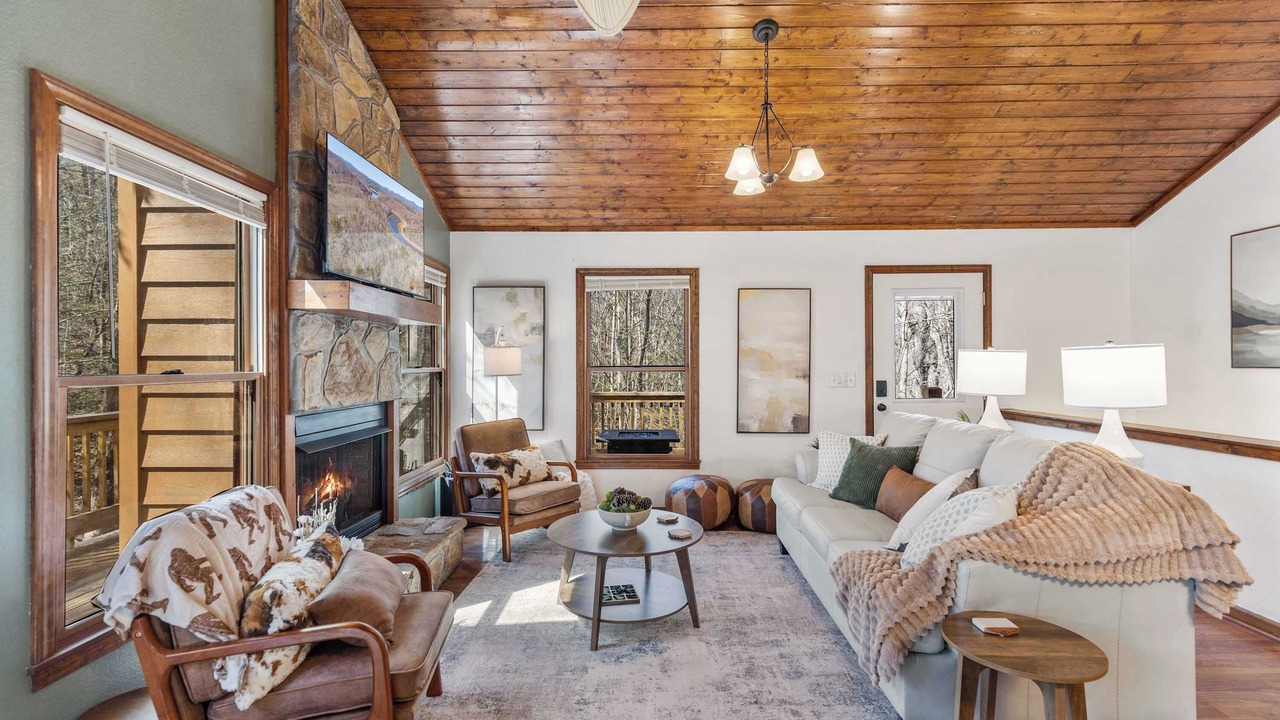 Photo of Livingroom in Tarheel
