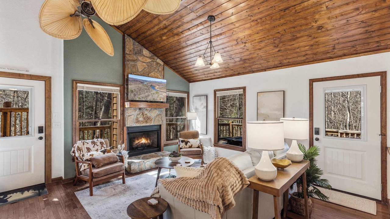Photo of Livingroom in Tarheel
