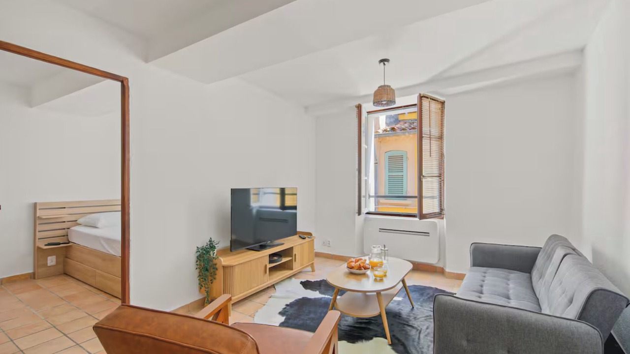 Photo of Livingroom in Hyeres City Centre