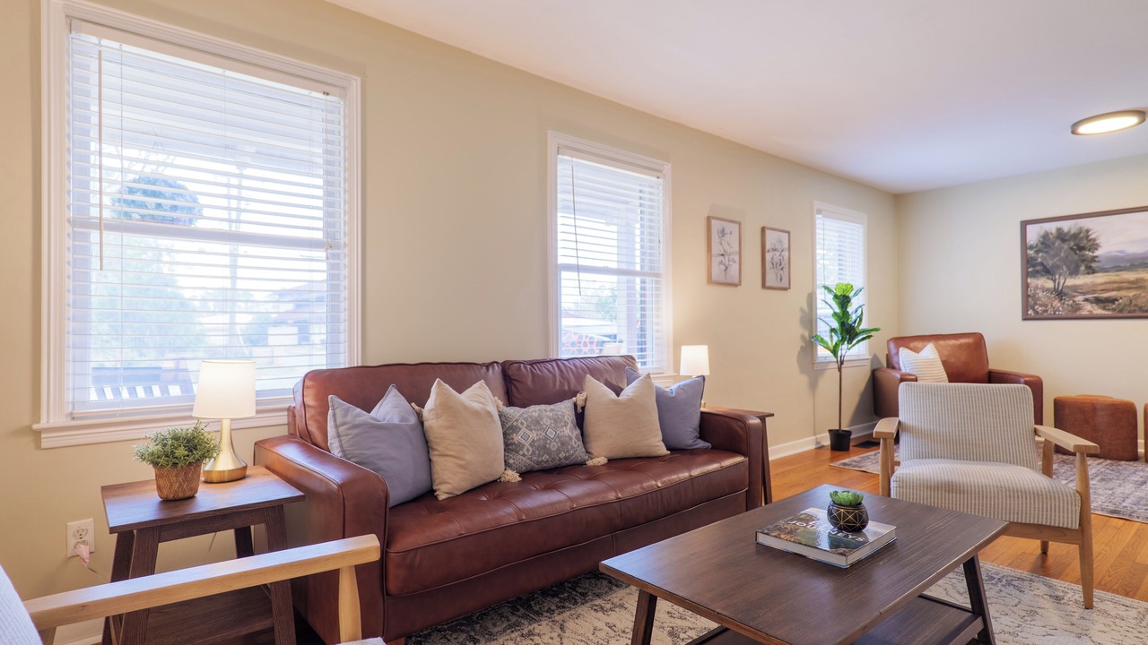 Photo of Livingroom in Valdosta