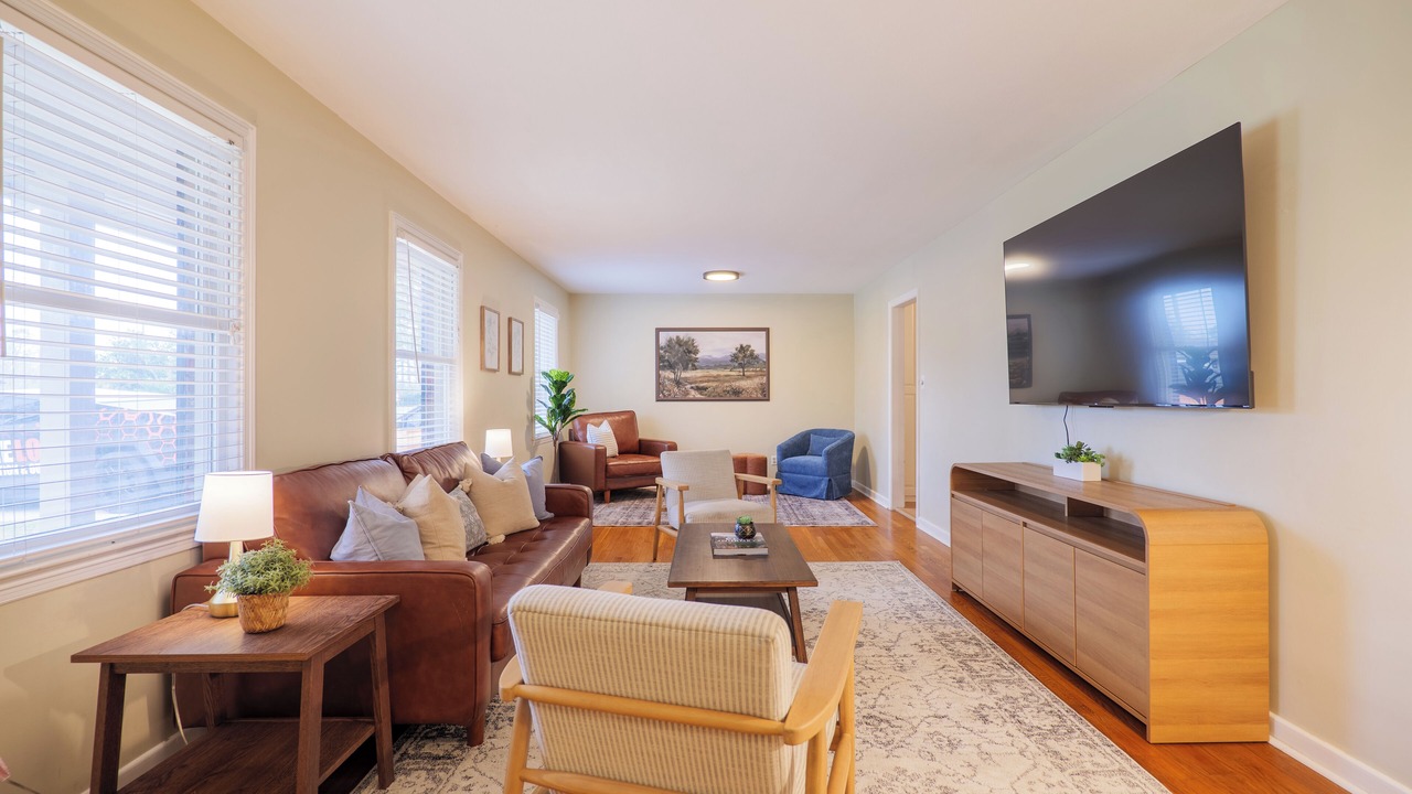 Photo of Livingroom in Valdosta