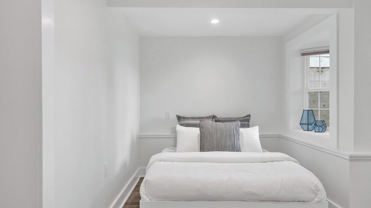 Photo of Bedroom in Outer Sunset