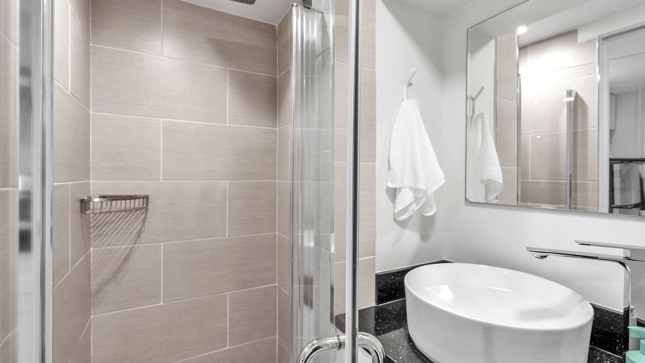Photo of Bathroom in Outer Sunset